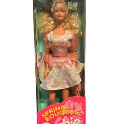 Barbie 1992 Spring Bouquet
