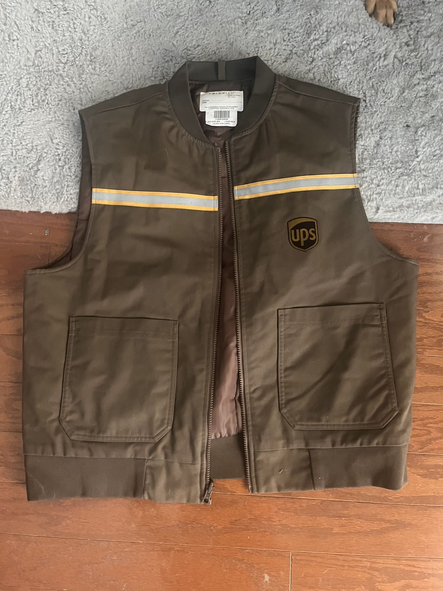 Ups Vest L