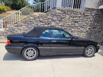 1999 BMW 323i