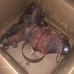 Used OEM catalytic converter from Mitsubishi outlander. Looking for recycler to purchase for scrap metal.