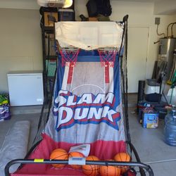Slam Dunk Basketball Game $100