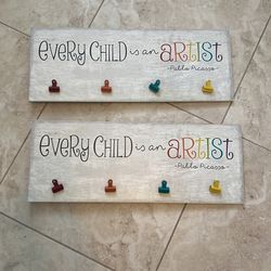 Kids Artist Display With Clips
