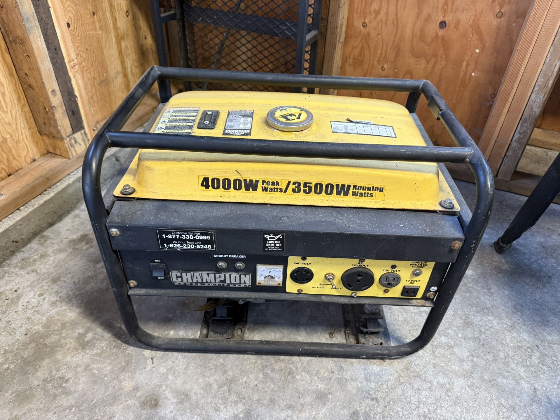 Pending Pickup Champion 3500 W Generator