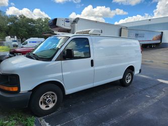 2012 GMC Savanah