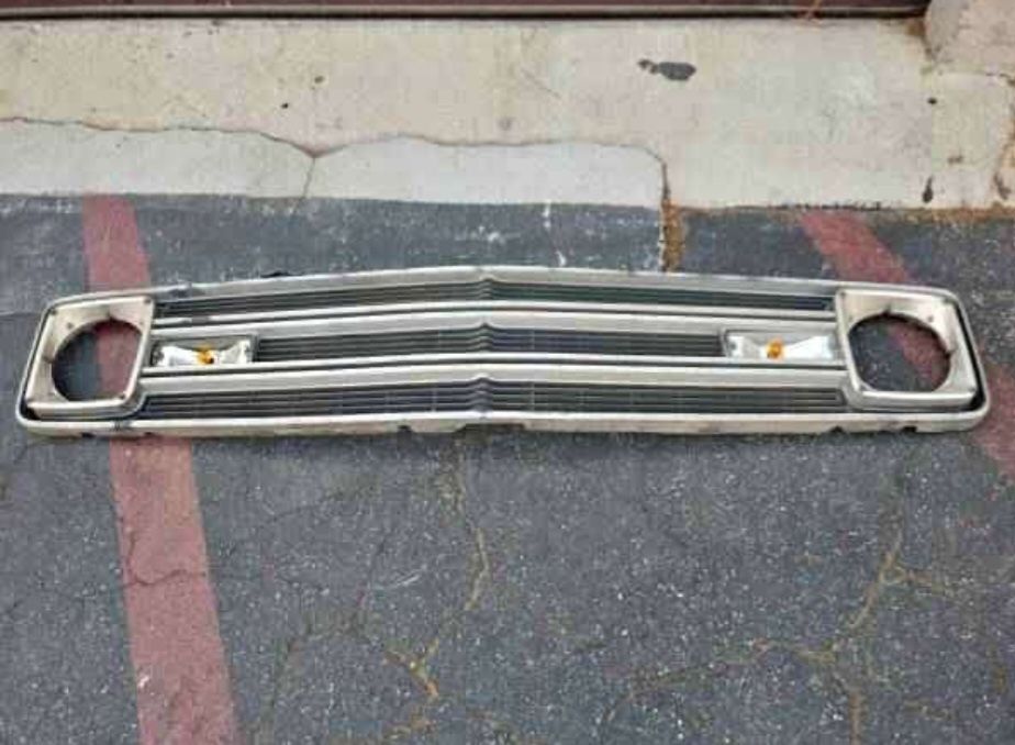 74-77 Dodge van grill. Complete