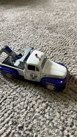 Toy car