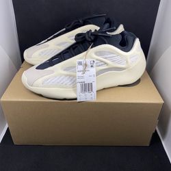 Adidas Yeezy 700 V3 Azael FW4980 men’s size 7
