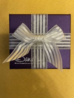 Daniels Diamond ring Size 7