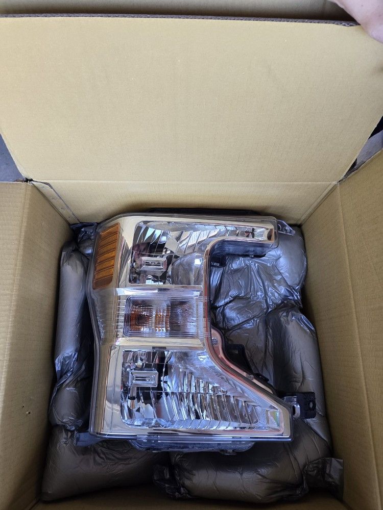  Lights 2022 F250