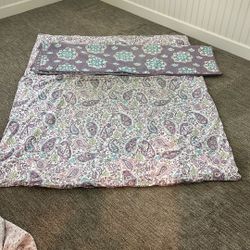 Girls Bedding, Wall Art, Table Lamp, & Pillows