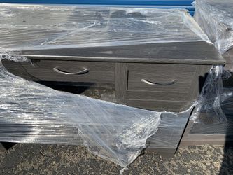 Desk-Gray Like New Condition.