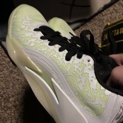 Jordan Zion 3 Basketball Shoe 