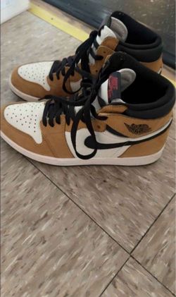 Jordan 1s size 8.5 rookie of the year