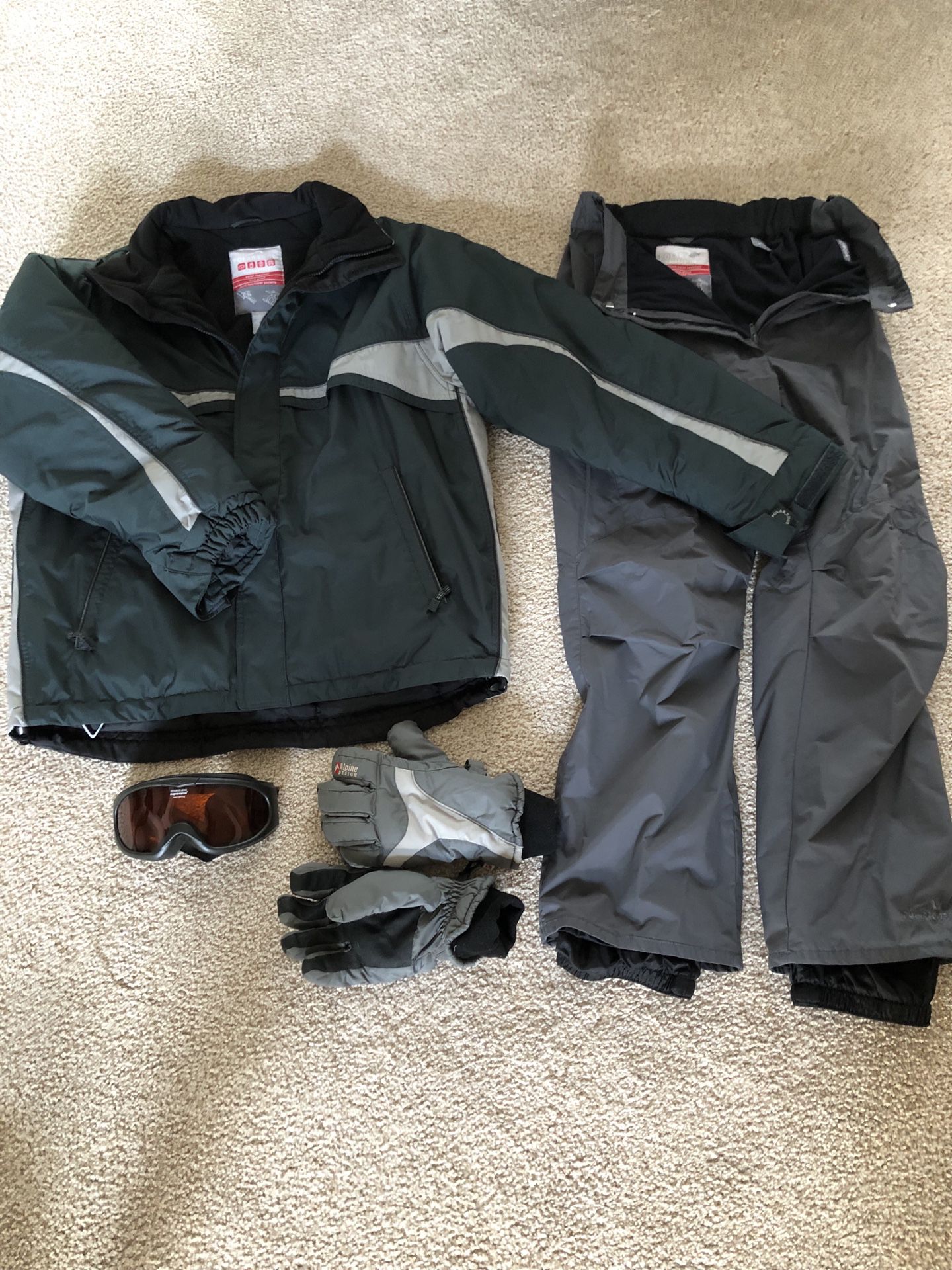 Men’s Ski Jacket and Pants, Goggles, Gloves