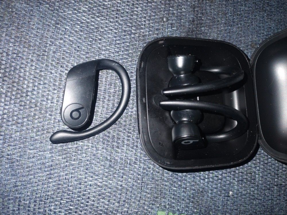 Pro Beats  Rap Around Ear Really Good Head Phones