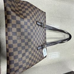 Louis Vuitton shoulder bag
