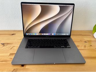 2019 16-inch MacBook Pro i7 512GB / 16GB - READ