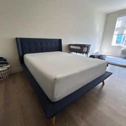 Full Size Bed With Mattress 