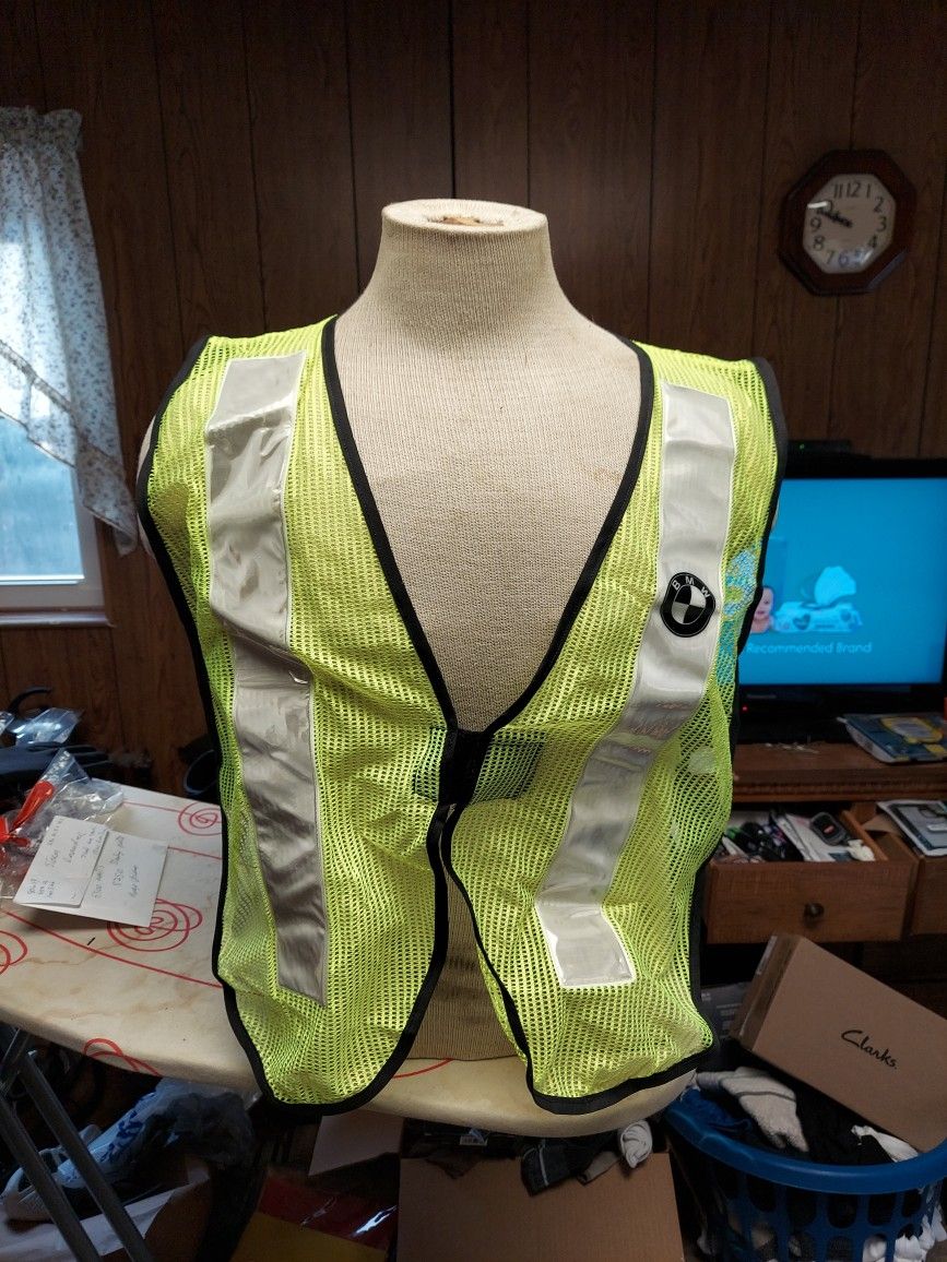 Bmw REFECTIX VEST USA MADE HAVE (2)