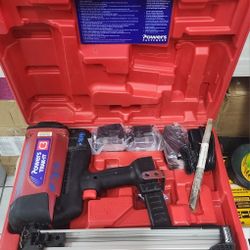 Trak-IT C3 Gas Fastening Nail Gun With Charger, 2 Batteries BRAND NEW! ⚒️🔥