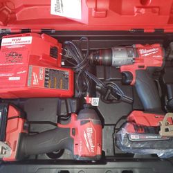 MilwaukeeM18 FUEL 18-Volt Lithium-Ion Brushless Cordless Hammer Drill and Impact Driver Combo Kit (2-Tool) with Two  Batteries