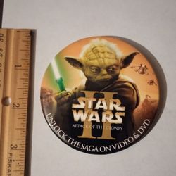 Yoda Star Wars II Attack Of The Clones Promotional Movie Memorabilia Vintage Collectible Lapel Pin Pinback A-2