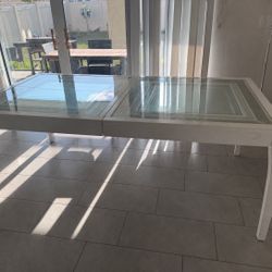 Dining Room Table With Glass