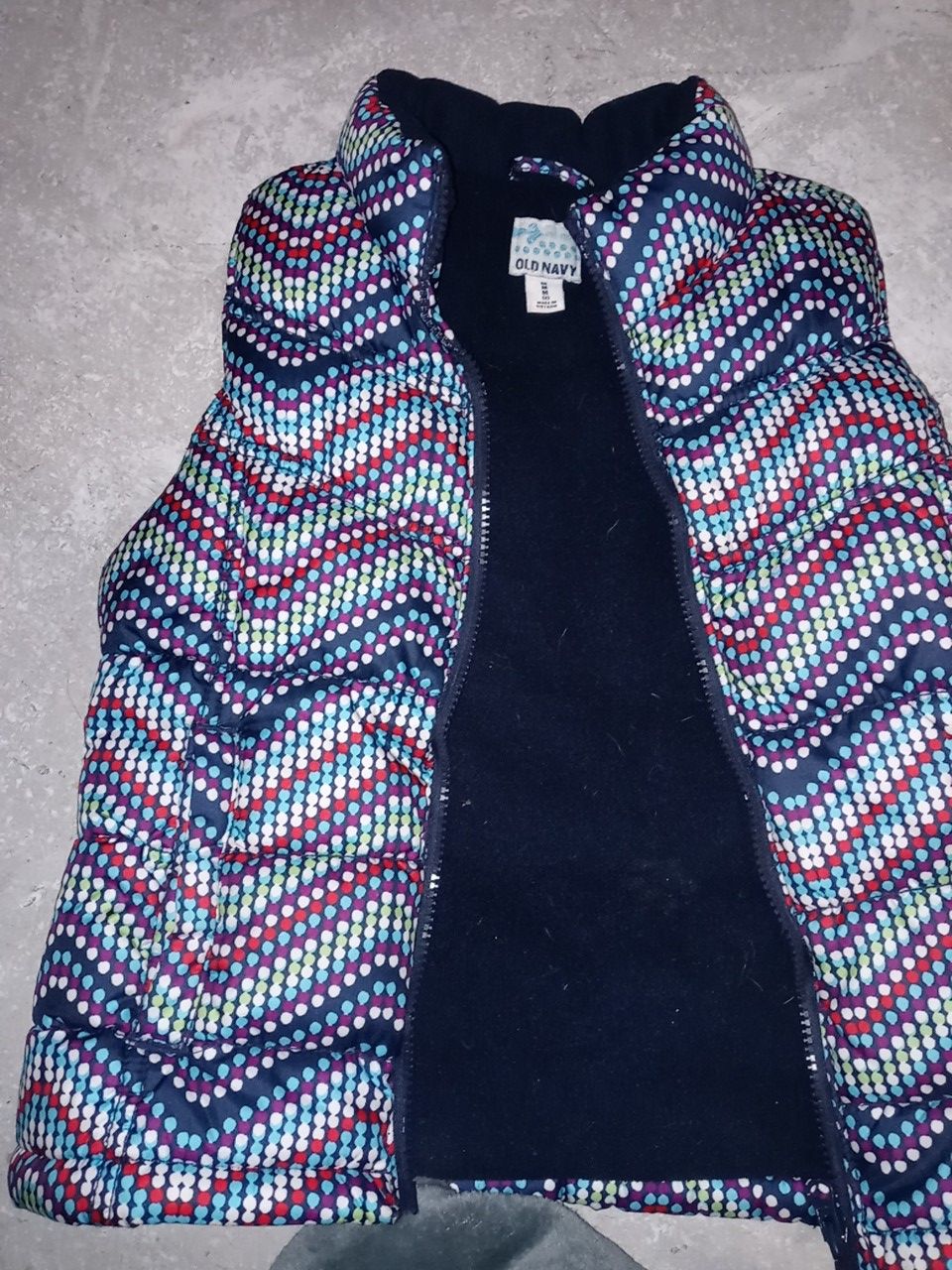 Size 8 girls Old Navy puffer vest for under the jacket
