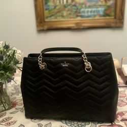 Like New! Kate Spade New York Reese Park Courtnee Quilted Leather Shoulder Bag black