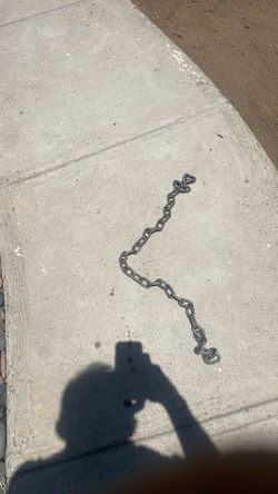 Chain  lock it up