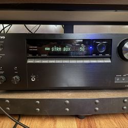 Onkyo TX NR-696 