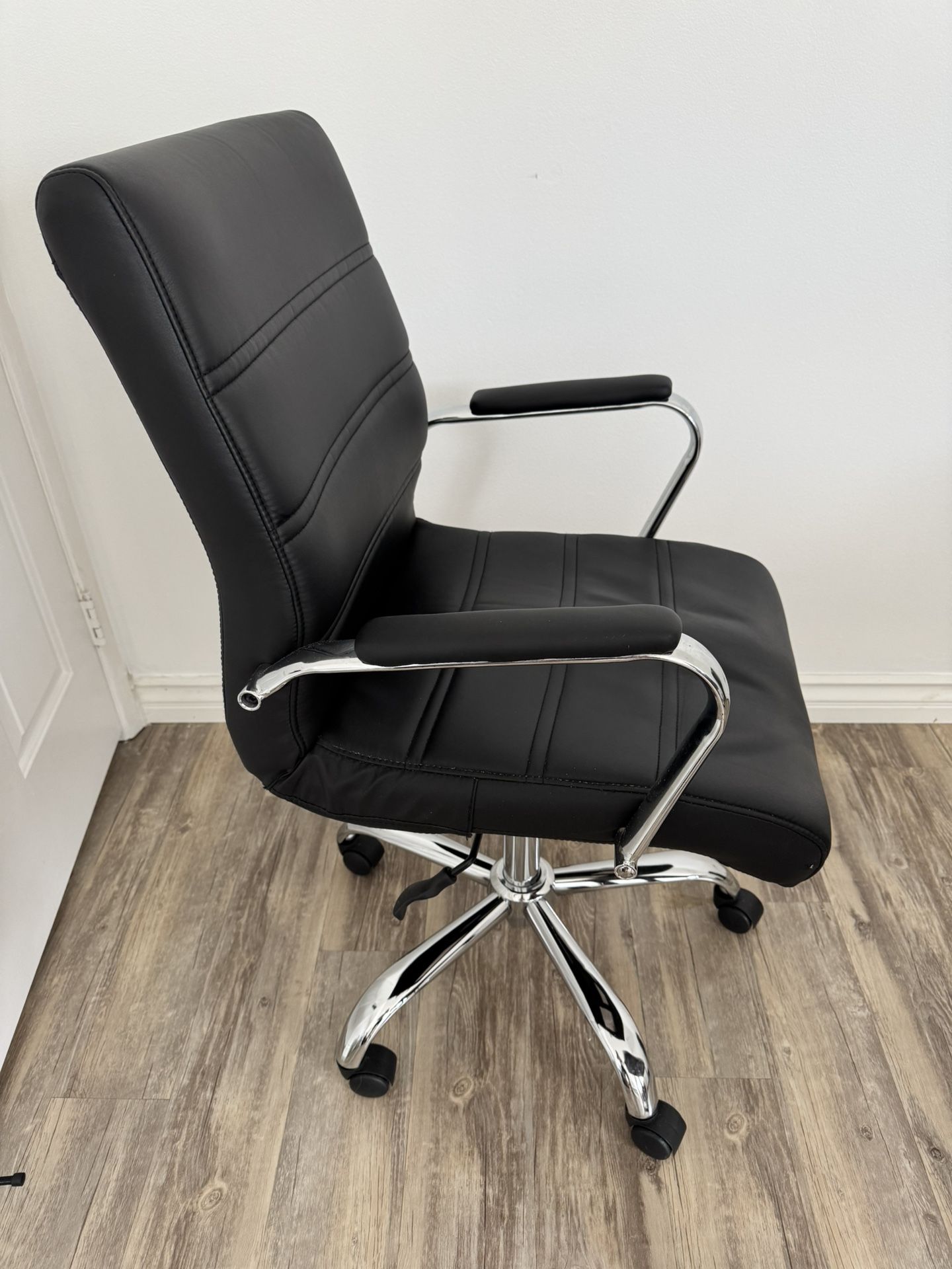 Ergonomic Executive Office Chair