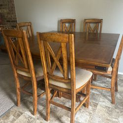 Dining Room Table $350
