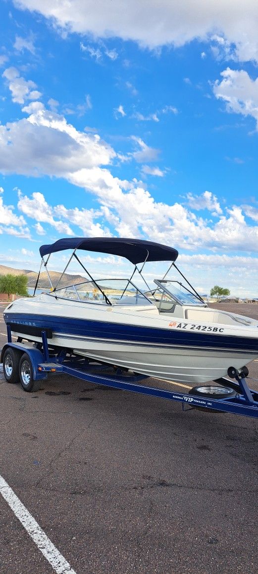 21ft Boat Bayliner