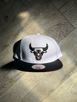NEW MENS CHICAGO BULLS SNAPBACK