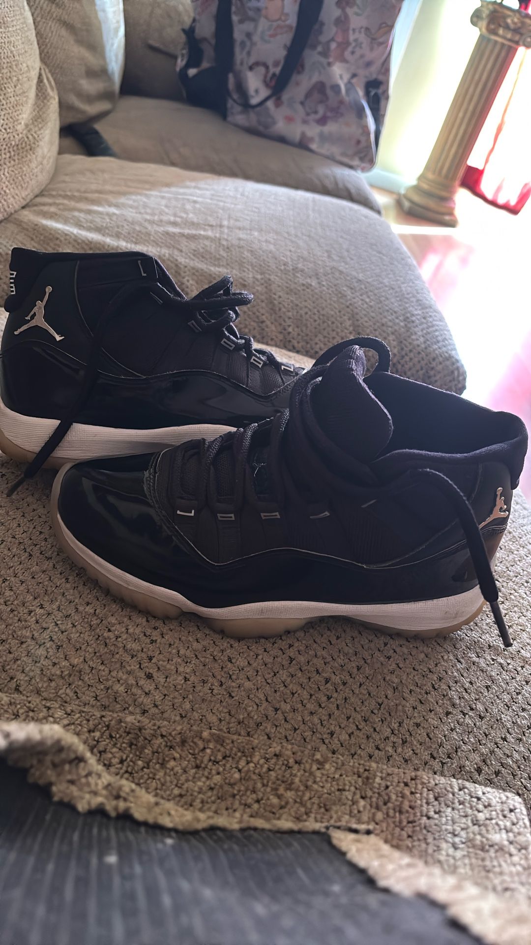 Jordan’s 11 Retro Size 7 Used But Don’t Fit No More