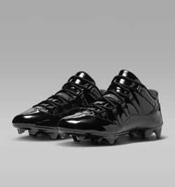 Nike Air Jordan 11 Low TD Patent Black Football Cleats IQ8113-001 Men's Size 10.5 Brand New