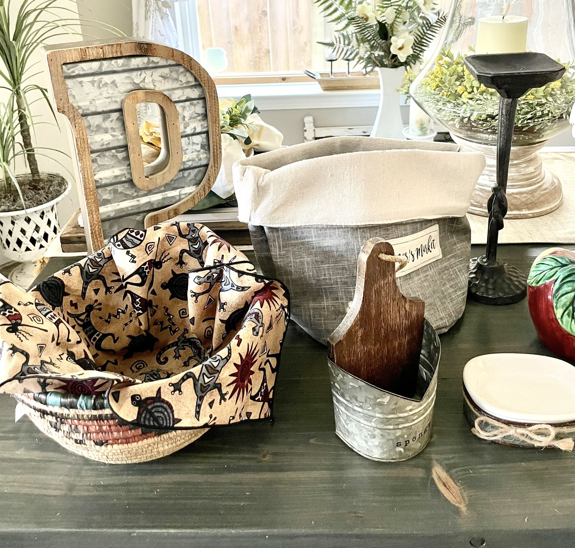 16 Pc HUGE FARMHOUSE BUNDLE w/ Windmill, Rooster & MORE for Sale in