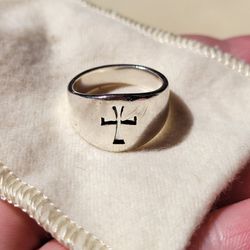 James Avery Wide Cosslet Ring Great Condition 7.5 US