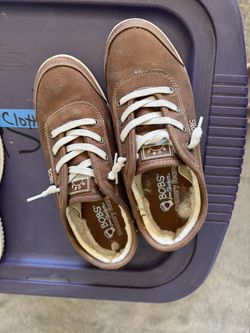 Women’s shoe