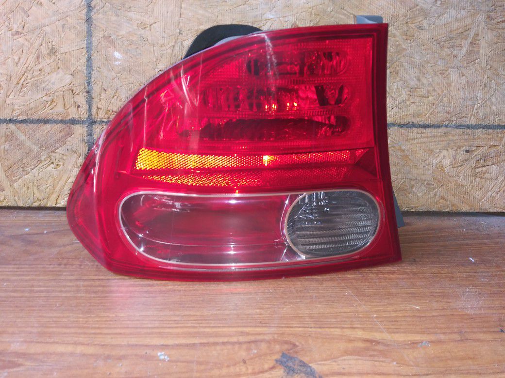 2009-2011 HONDA CIVIC LH Left Driver Side Tail Light OEM Used
