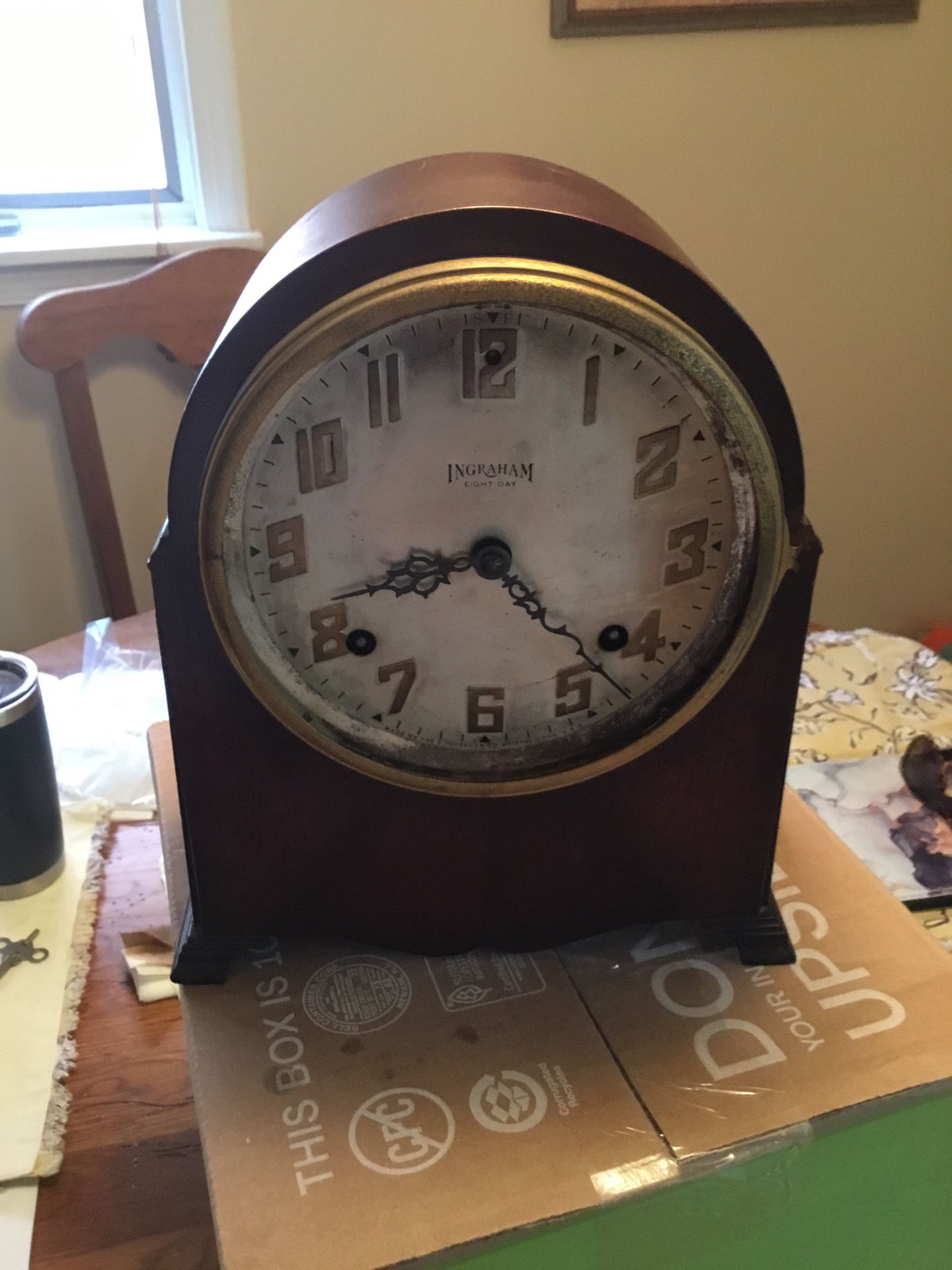 Antique Ingraham 8 Day Mahogany  Wind Up Mantle  Clock-$$110