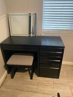 Desk / mirror with light / vanity chair