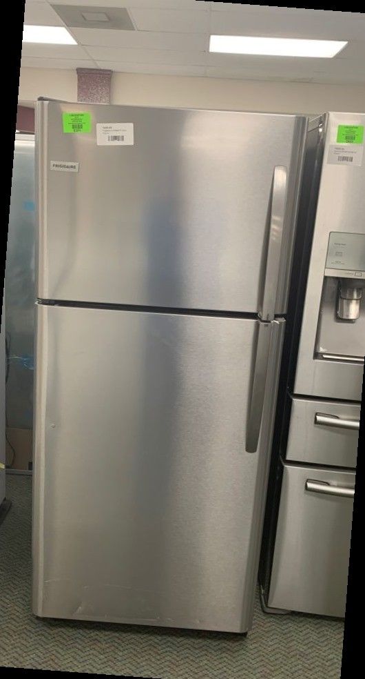 BRAND NEW STAINLESS STEEL FRIGIDAIRE TOP AND BOTTOM REFRIGERATOR