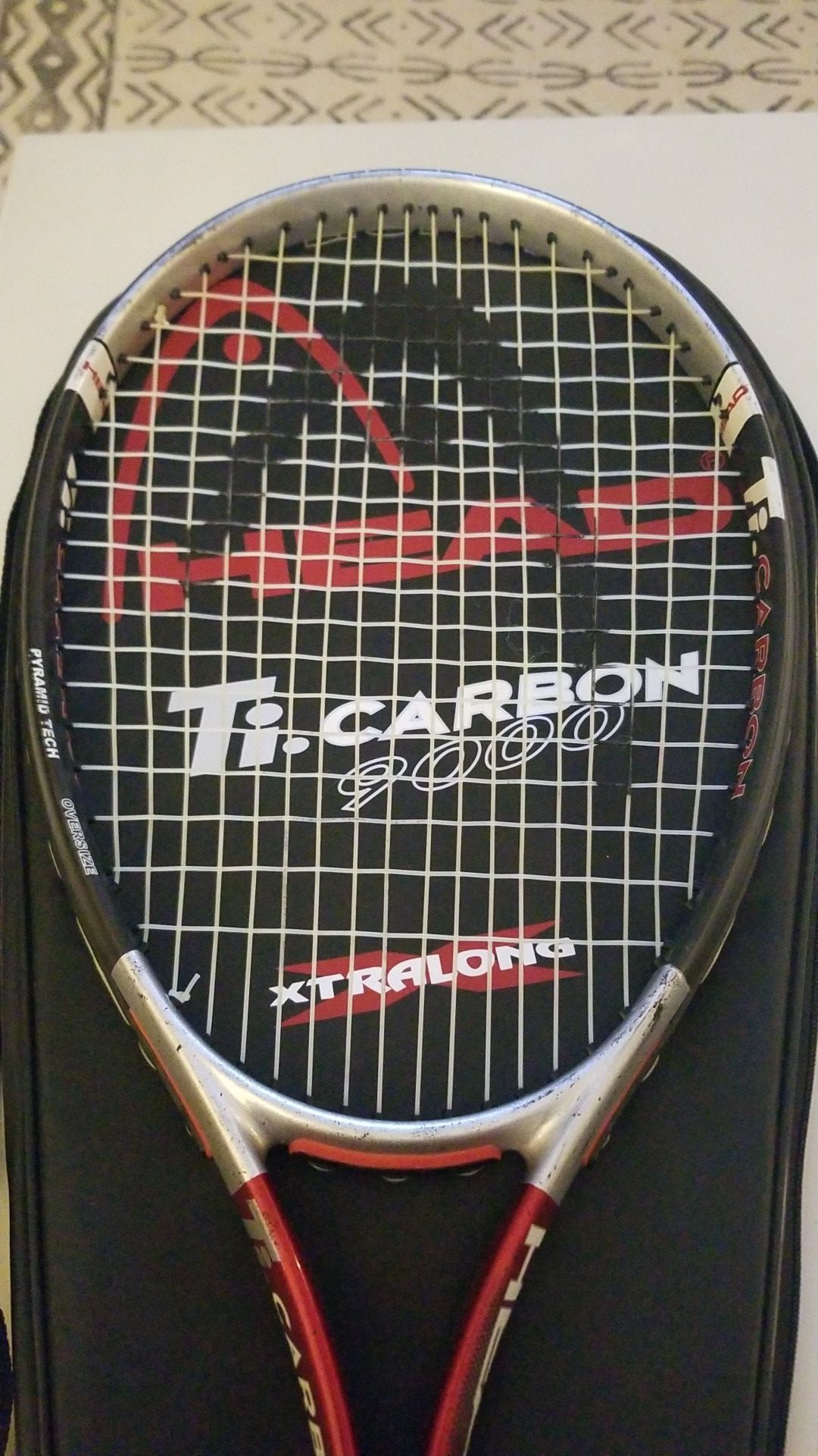Head TiCarbon Oversize tennis racket