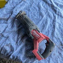 Milwaukee 18 volts saw  new