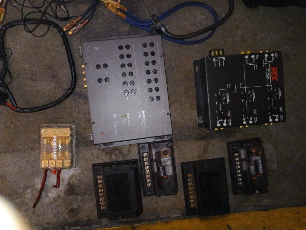 Car Audio System Everything Good Condition