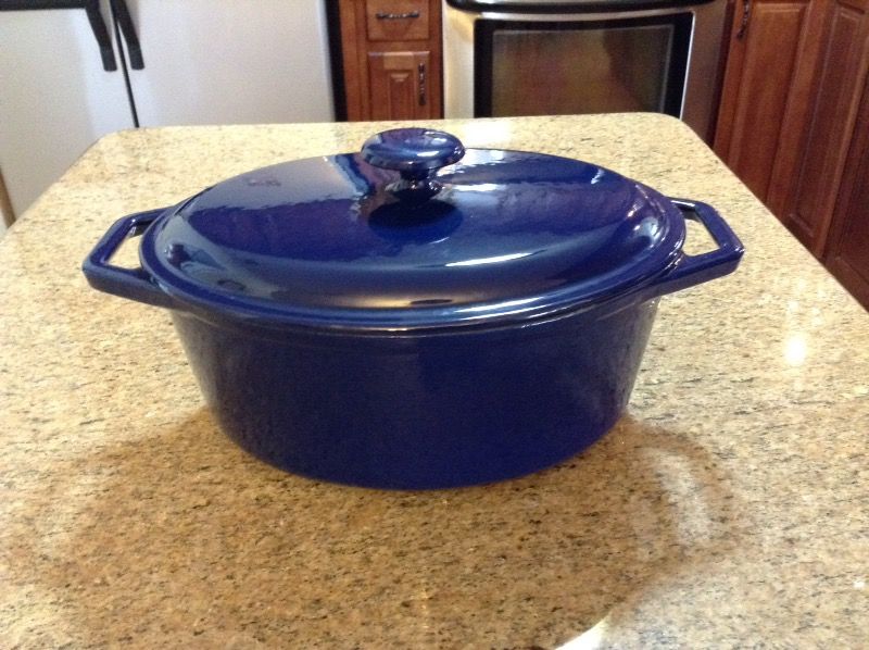 Innova Enameled Oval Cast Iron Pot