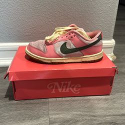 Nike Barbie Dunk Low