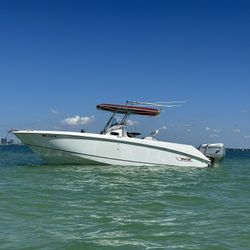 2002 Boston Whaler 270 Outrage 